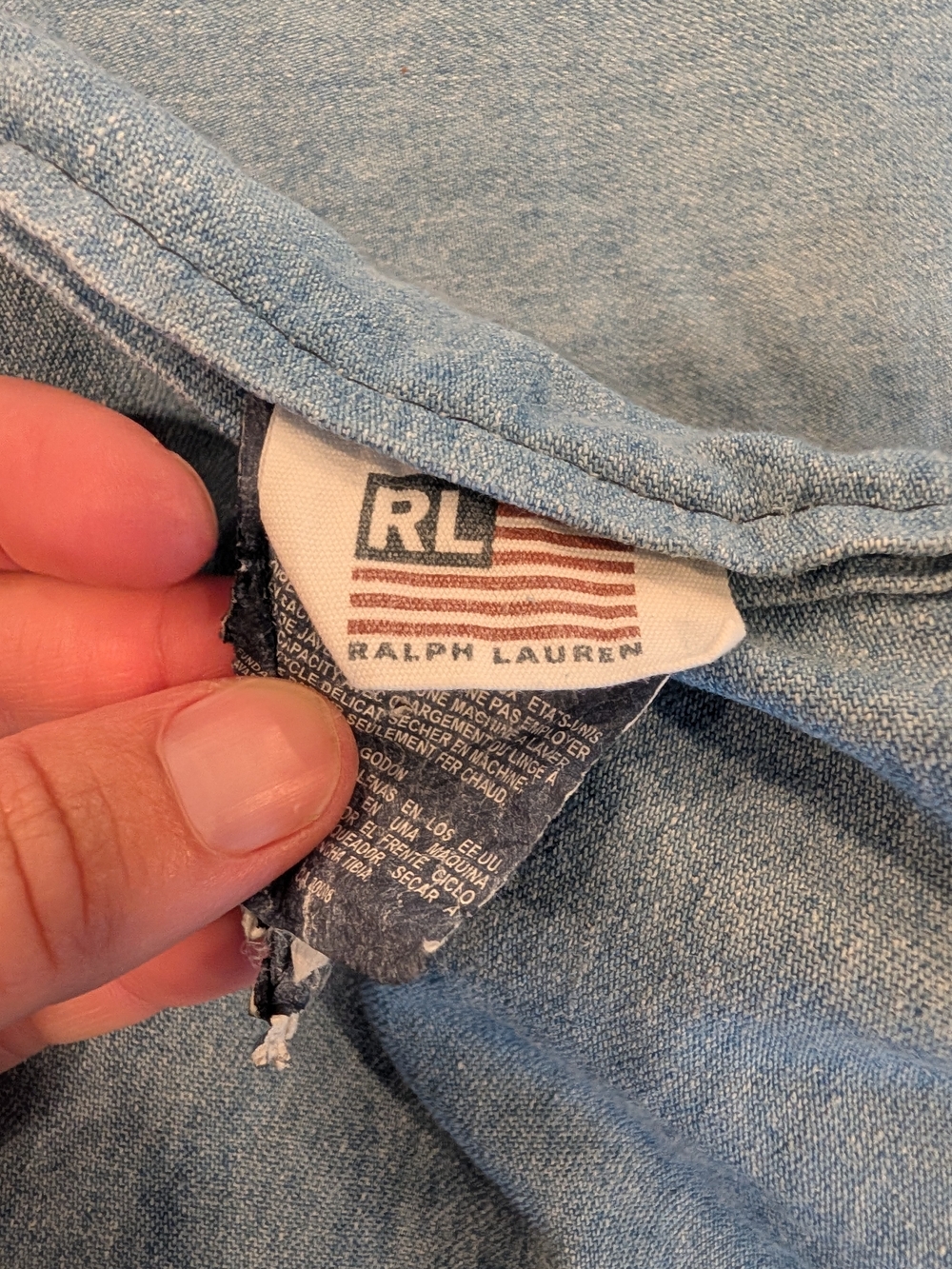 RALPH LAUREN Denim Chambray Comforter Full/Queen Bed Spread with RL Flag Patch - Picture 4 of 13